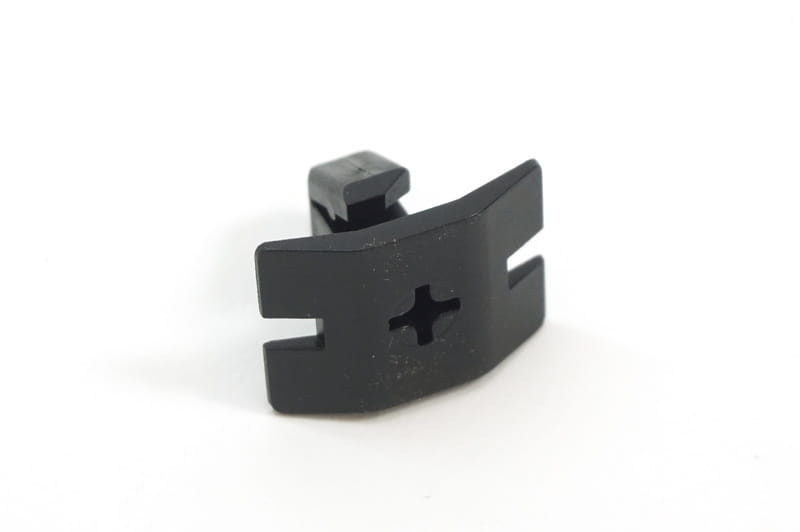 Mercedes® Auxiliary Fan Shroud Clip, 1994-2009